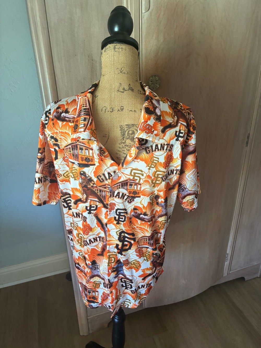 San Francisco Giants 2014 World Series Aloha Hawaiian Shirt graphic Halloween M